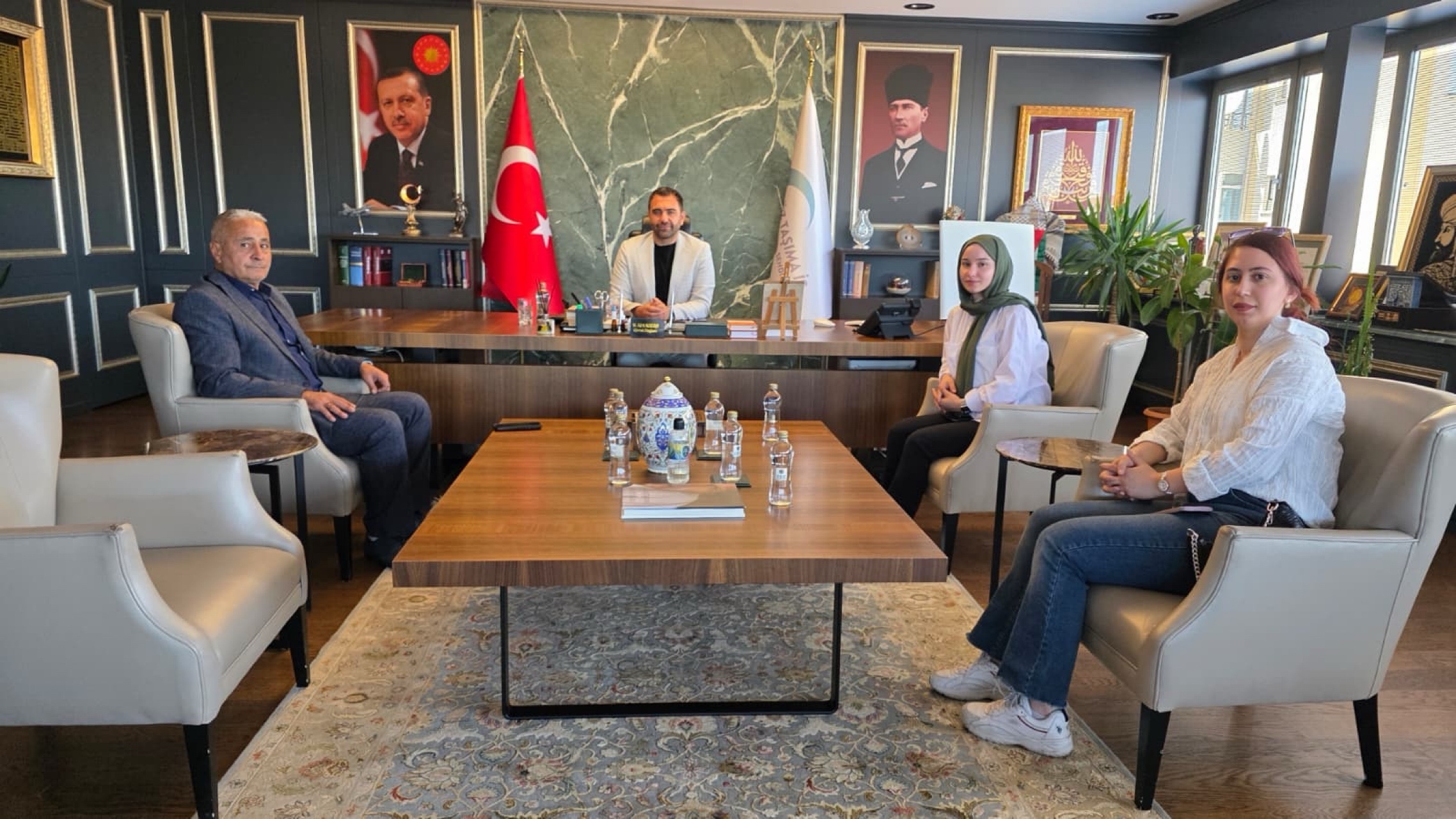 ESNAF PLATFORMU VE PAYDAŞLARINDAN ÖZ TAŞIMA-İŞ SENDİKASI'NA ZİYARET